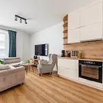 Apartment Zenit Horizon With Ac , Garage Budapest