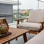 Zenit Horizon With Ac , Garage Apartment Budapest
