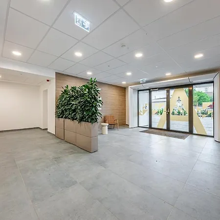 Zenit Horizon With Ac , Garage Appartement Boedapest