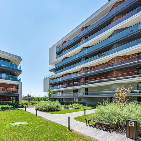 Апартаменты Zenit Horizon With Ac , Garage Будапешт