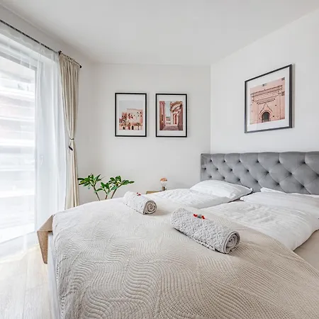Appartement Zenit Horizon With Ac , Garage Budapest