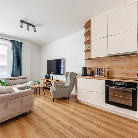 Zenit Horizon With Ac , Garage Appartement Budapest