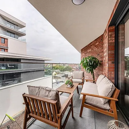 Zenit Horizon With Ac , Garage Lägenhet